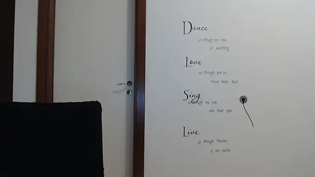 Snapshot of Eva_Eldis chatting on 09.12.25 Eva Eldis online show from 09.12.25