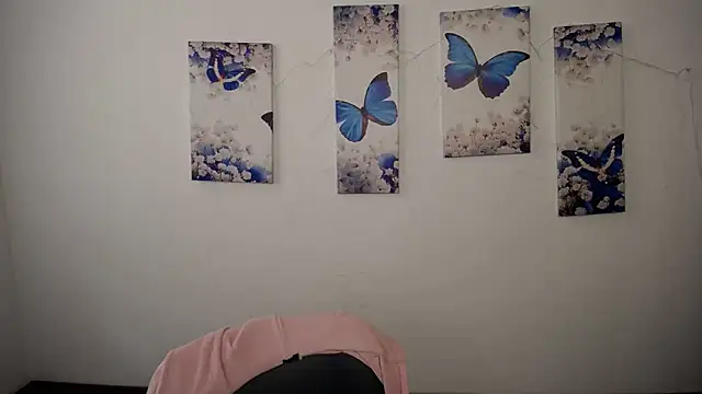Snapshot of Eva_Eldis chatting on 04.29.26 Eva Eldis online show from 04.29.26