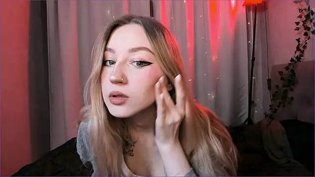 Snapshot of margorazentals chatting on 03.08.26 margorazentals online show from 03.08.26