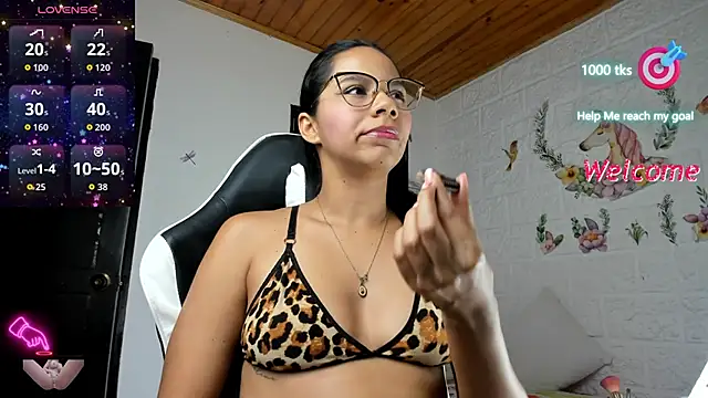 alisson hoffman05 online show from 11.28.25