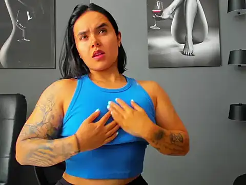 karlyjons12 online show from 01.14.26