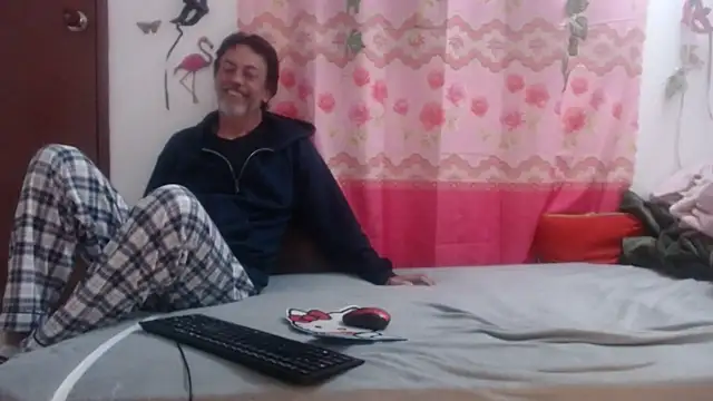 jeans and emma online show from 03.16.25