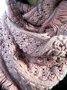 Snapshot of Loveblackzilla chatting on 11.08.25 Loveblackzilla online show from 11.08.25