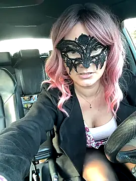 Snapshot of Loveblackzilla chatting on 11.26.25 Loveblackzilla online show from 11.26.25