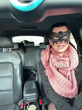 Snapshot of Loveblackzilla chatting on 12.02.25 Loveblackzilla online show from 12.02.25