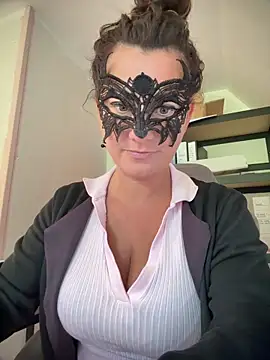 Loveblackzilla online show from 03.17.26