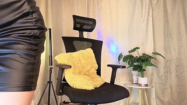 sophia dumont online show from 06.02.26