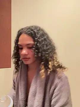 tastylolaaa online show from 02.07.25