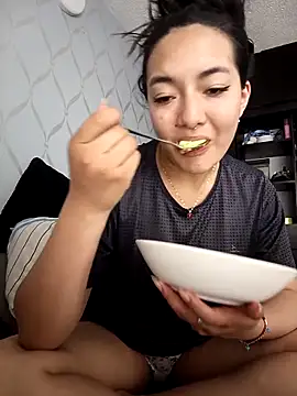 CuteHarper online show from 09.10.25