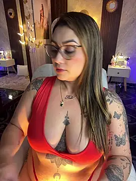 Snapshot of Madissonlove_1 chatting on 07.18.26 Madissonlove 1 online show from 07.18.26