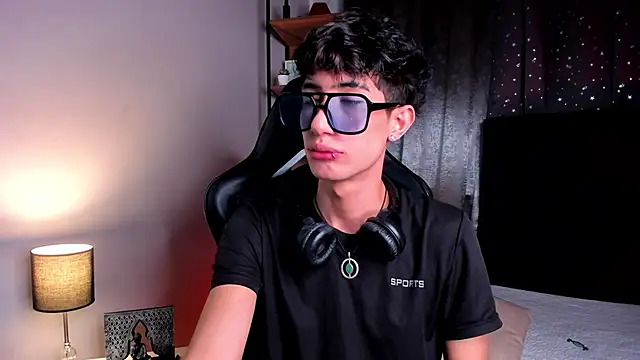 NovaaWheler online show from 11.22.25