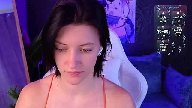 Snapshot of roxy_riot_ chatting on 03.25.26 roxy riot online show from 03.25.26