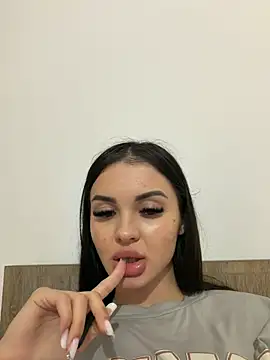 LilaRoses online show from 05.21.26