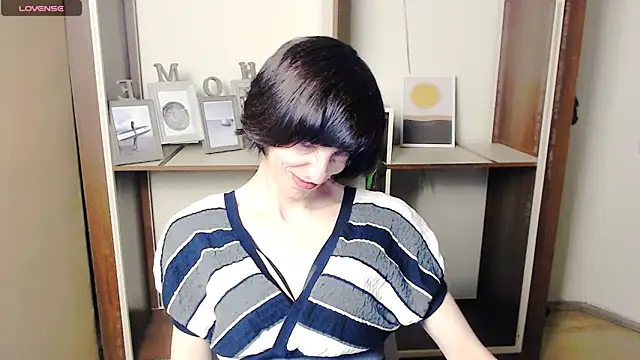  AngeliaFlow  online show from 10.16.25