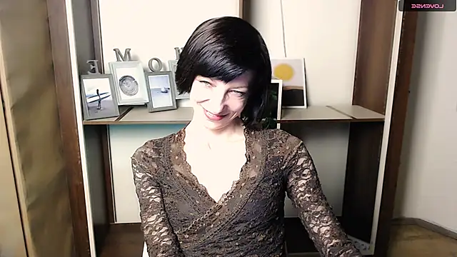  AngeliaFlow  online show from 10.27.25