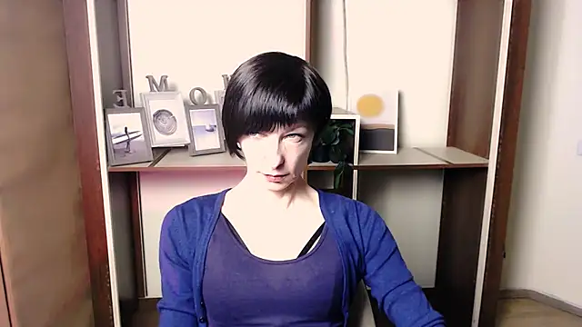  AngeliaFlow  online show from 11.22.25