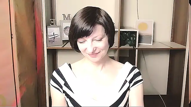  AngeliaFlow  online show from 04.30.26