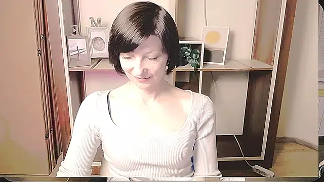 AngeliaFlow  online show from 05.15.26
