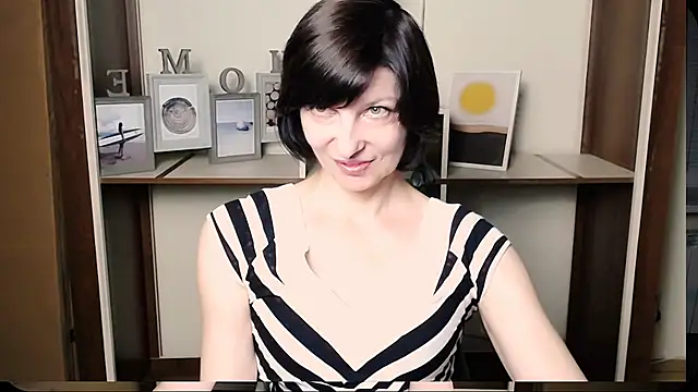  AngeliaFlow  online show from 07.28.26