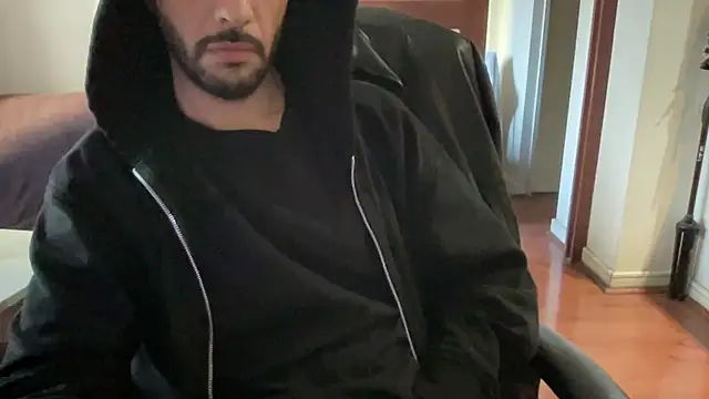 Snapshot of dante_lucyfer chatting on 10.20.25 dante lucyfer online show from 10.20.25