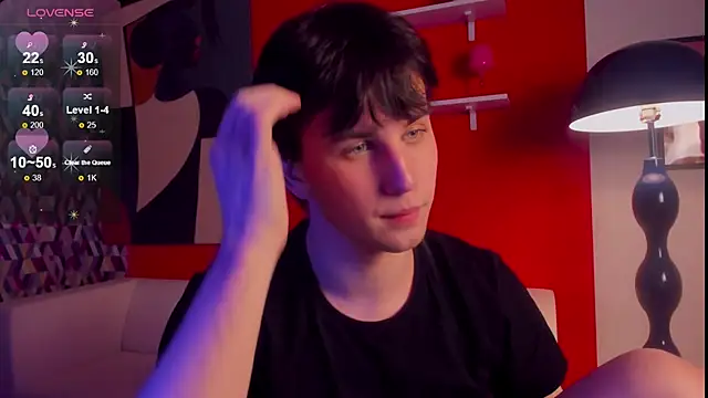 Snapshot of AdrianoAubert chatting on 11.23.25 AdrianoAubert online show from 11.23.25