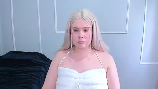  leana  online show from 10.24.25