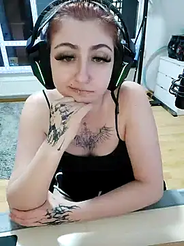 Gamergirl-Linela online show from 03.05.25