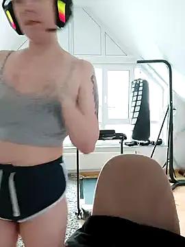 Gamergirl-Linela online show from 03.21.25