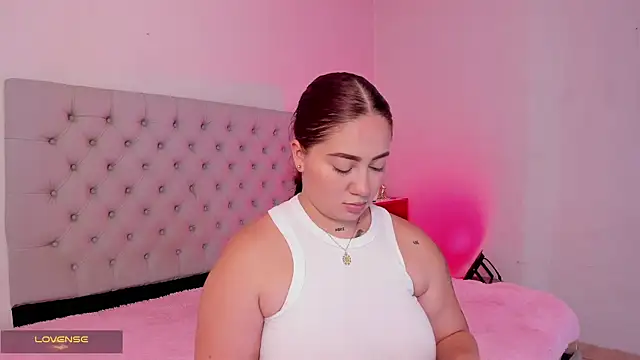 Snapshot of Morgan_Wright chatting on 02.10.26 Morgan Wright online show from 02.10.26