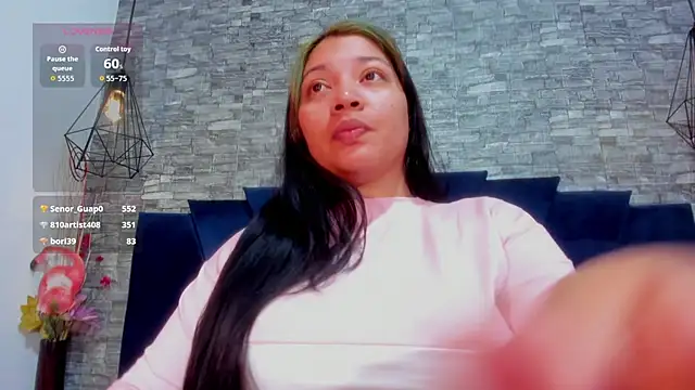 Sophia Brunett online show from 02.17.26