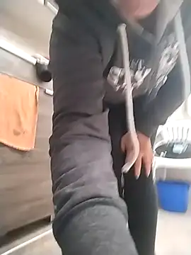 Saori Sann  online show from 09.19.25