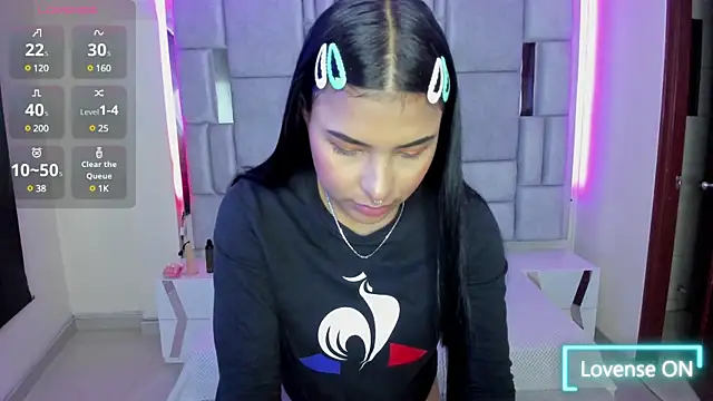 Snapshot of Vera_Best_ chatting on 03.18.25 Vera Best online show from 03.18.25