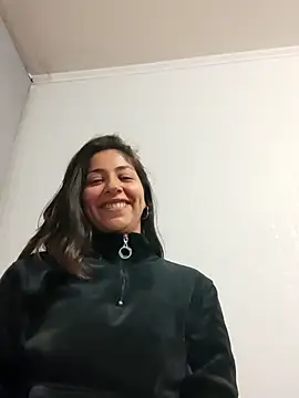 Snapshot of MaiPandora chatting on 10.04.25 MaiPandora online show from 10.04.25