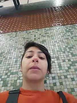 Snapshot of MaiPandora chatting on 11.26.25 MaiPandora online show from 11.26.25