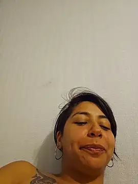 Snapshot of MaiPandora chatting on 02.11.26 MaiPandora online show from 02.11.26