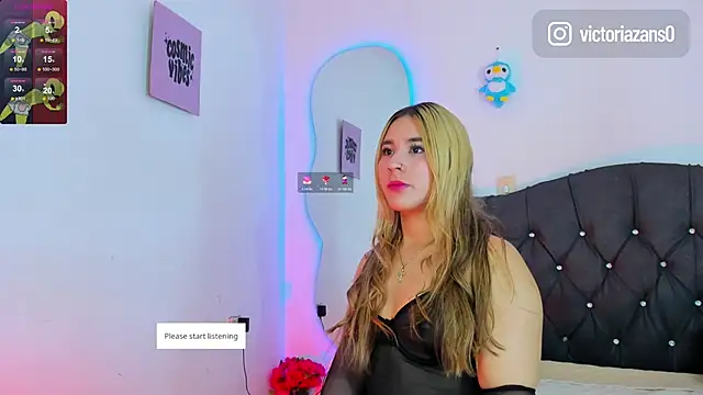 Vickyallien online show from 11.14.25