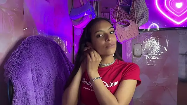 Skye Moore online show from 07.29.26