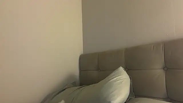 Snapshot of skyejde chatting on 09.13.25 skyejde online show from 09.13.25