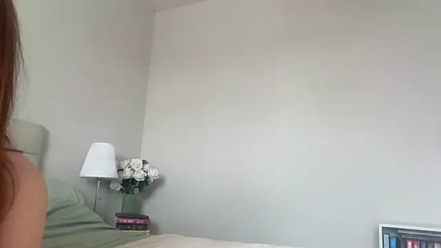 Snapshot of skyejde chatting on 10.19.25 skyejde online show from 10.19.25