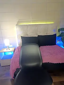  michonne  online show from 11.28.25