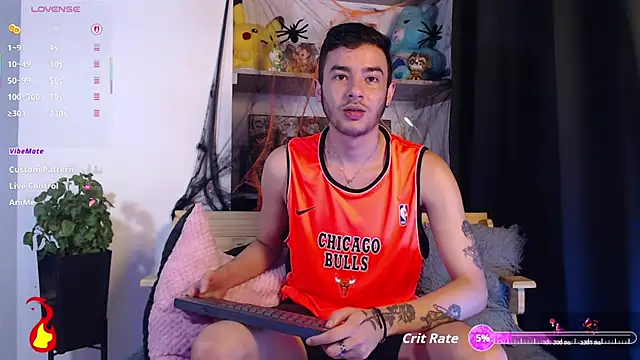 Snapshot of kyle_clint07 chatting on 10.22.25 kyle clint07 online show from 10.22.25