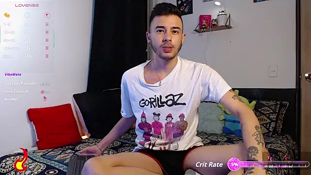 Snapshot of kyle_clint07 chatting on 11.07.25 kyle clint07 online show from 11.07.25