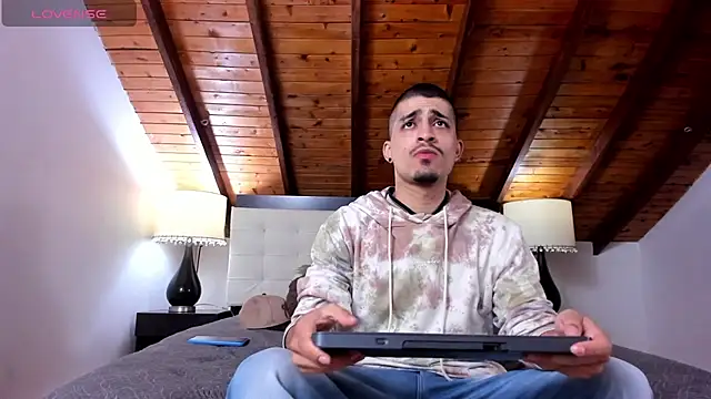 Sebastian Berne online show from 02.08.25