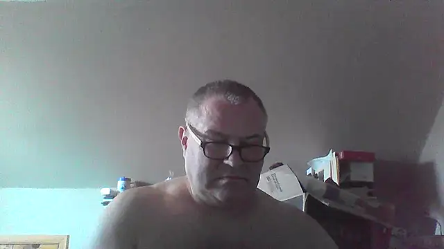 Snapshot of mkestr69 chatting on 04.03.26 mkestr69 online show from 04.03.26