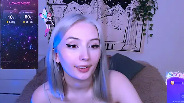 Snapshot of beauty_blonde chatting on 02.05.25 beauty blonde online show from 02.05.25