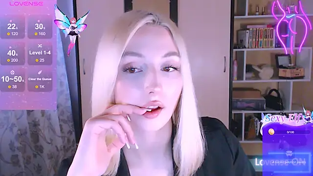 Snapshot of beauty_blonde chatting on 03.04.25 beauty blonde online show from 03.04.25