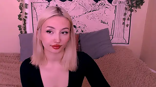 Snapshot of beauty_blonde chatting on 03.12.25 beauty blonde online show from 03.12.25