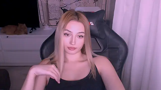 beauty blonde online show from 11.26.25