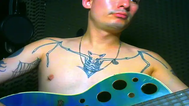 Snapshot of vampireathome chatting on 03.17.25 vampireathome online show from 03.17.25