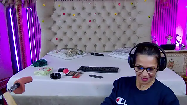 PlayfulShow online show from 01.08.26